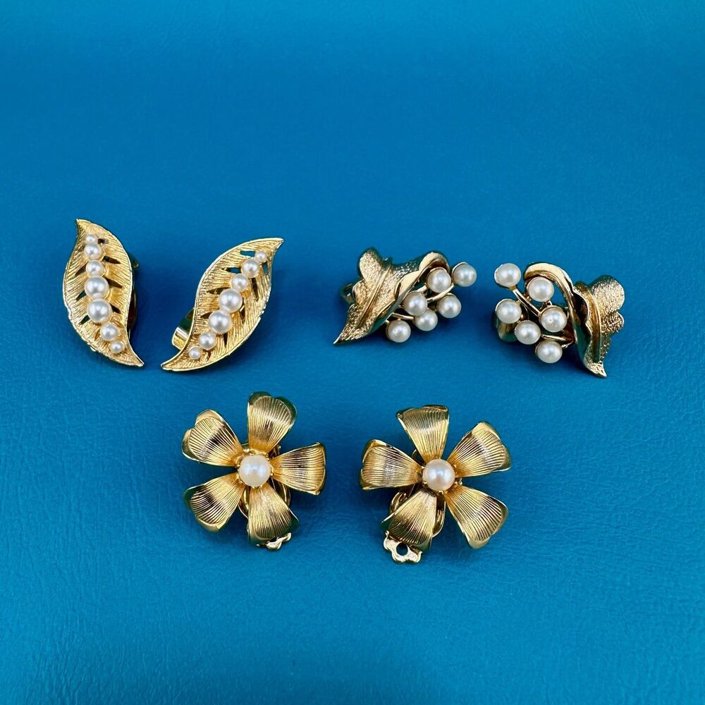 Vintage Earrings Lot Clip On Gold Tone Flower Leaf Faux Pearl Some Signed